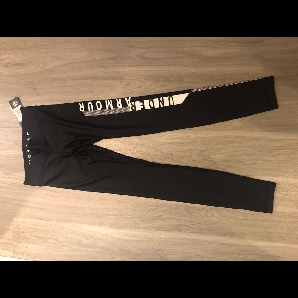 BRAND NEW NEVER WORN Women’s Under Armour leggings